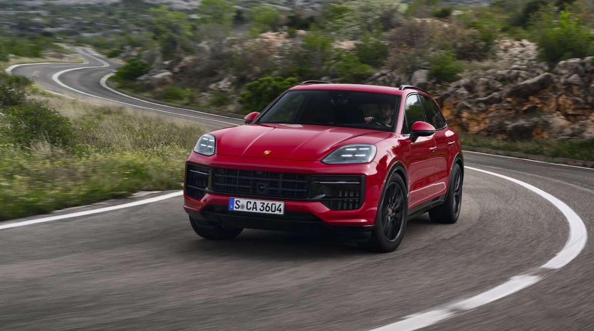 2025 Porsche Cayenne GTS front