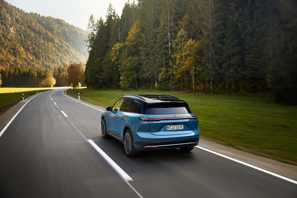 Nio EL6 rear driving