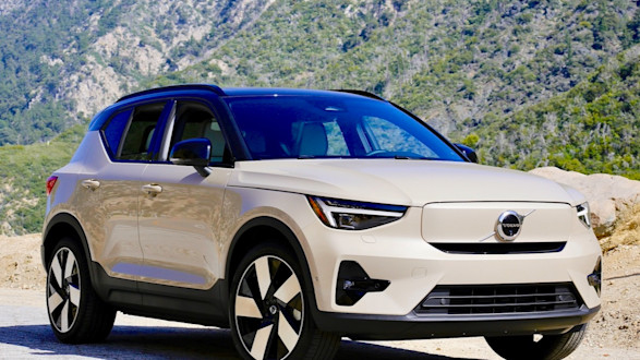 2025 Volvo EX40 Review