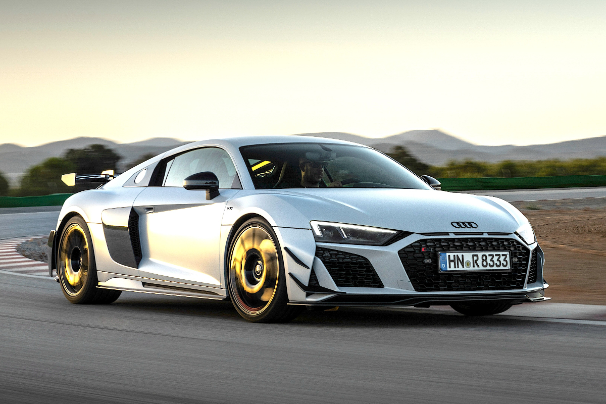 Audi R8 Coupe V10 GT RWD