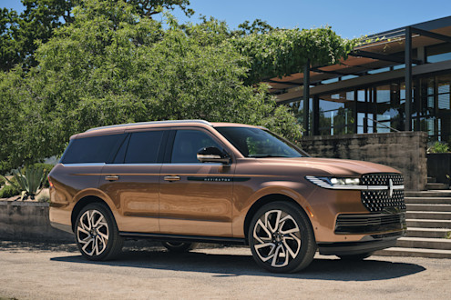 Lincoln Navigator Buying Guide: Cost, Reliability, and the Best Years to Buy