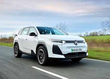 Citroen e-C5 Aircross 2025 review | French family SUV with electric power