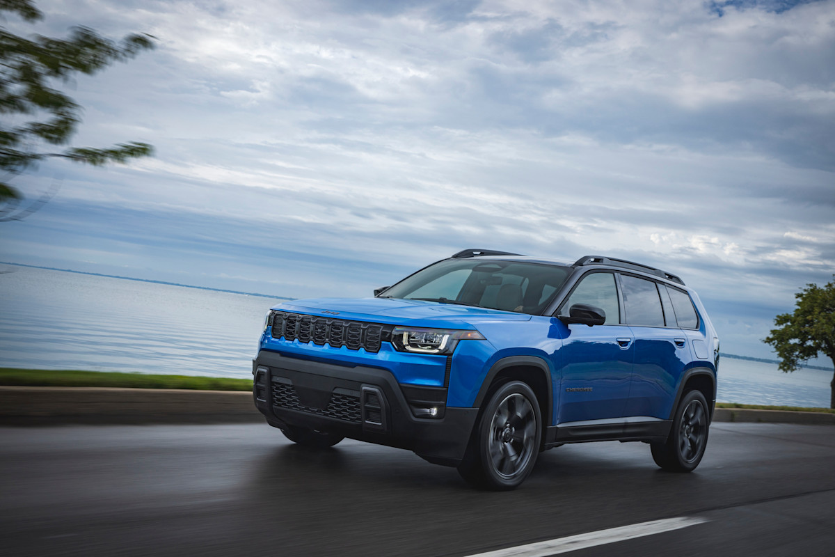 2026 Jeep Cherokee preview photo