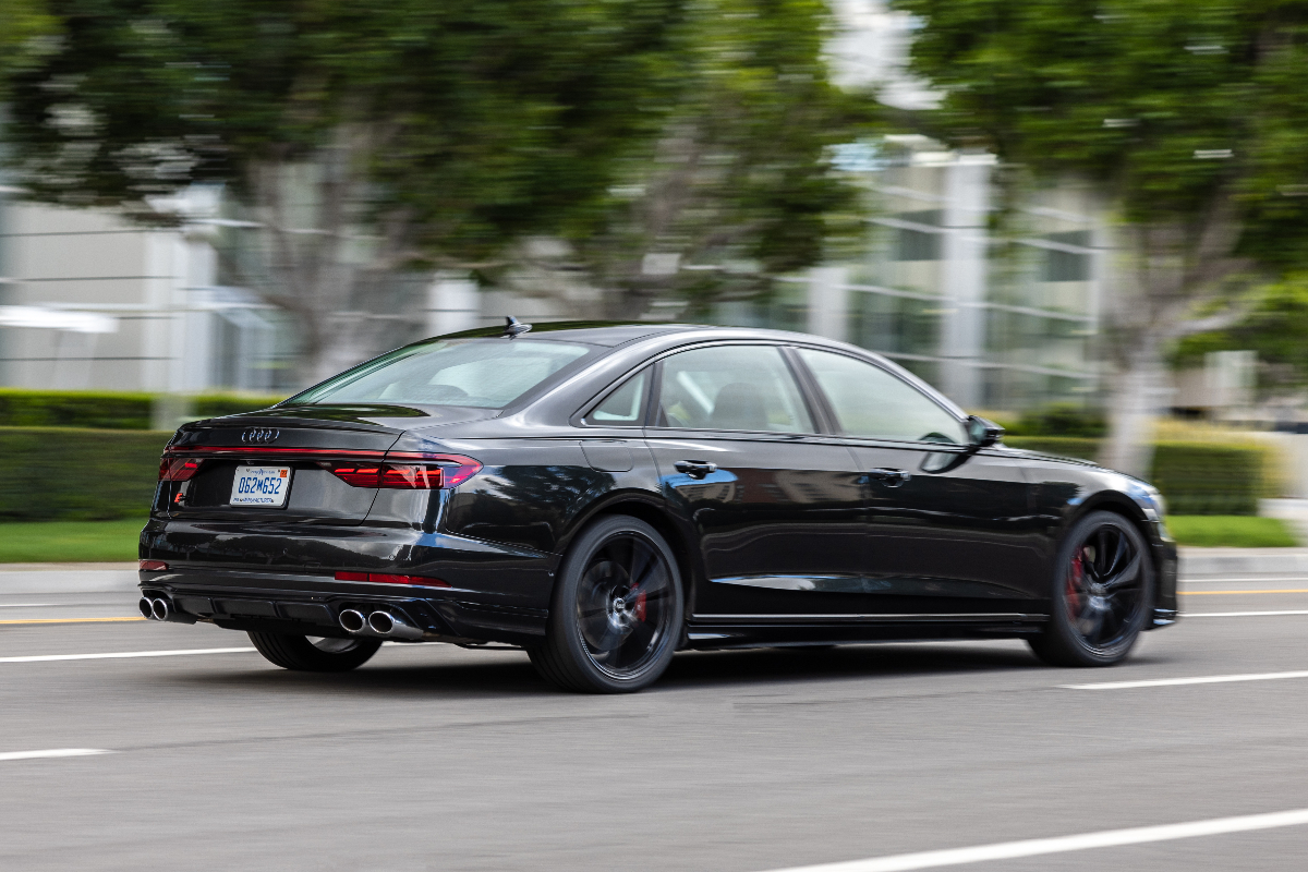 Audi S8 rear