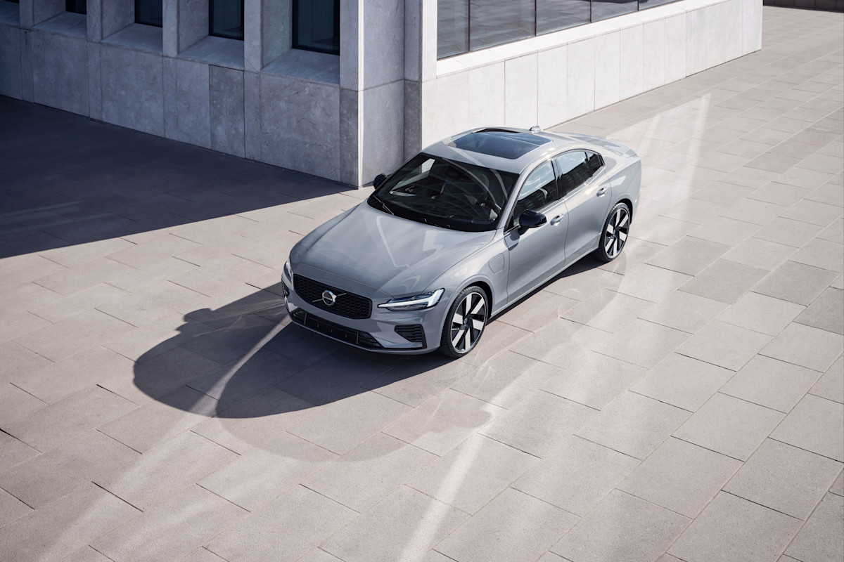 2025 Volvo S60 Preview - summary