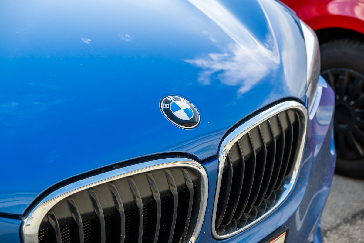 BMW badge and kidney grille