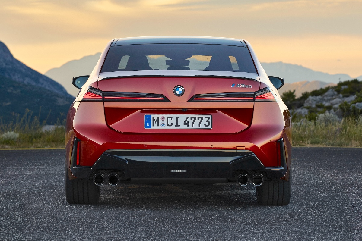 2027 BMW 3 Series rear