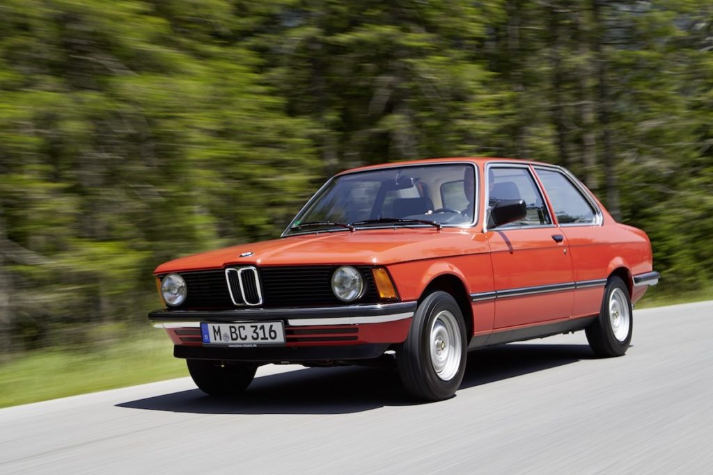 History Guide: BMW 3 Series 1st Generation Driving