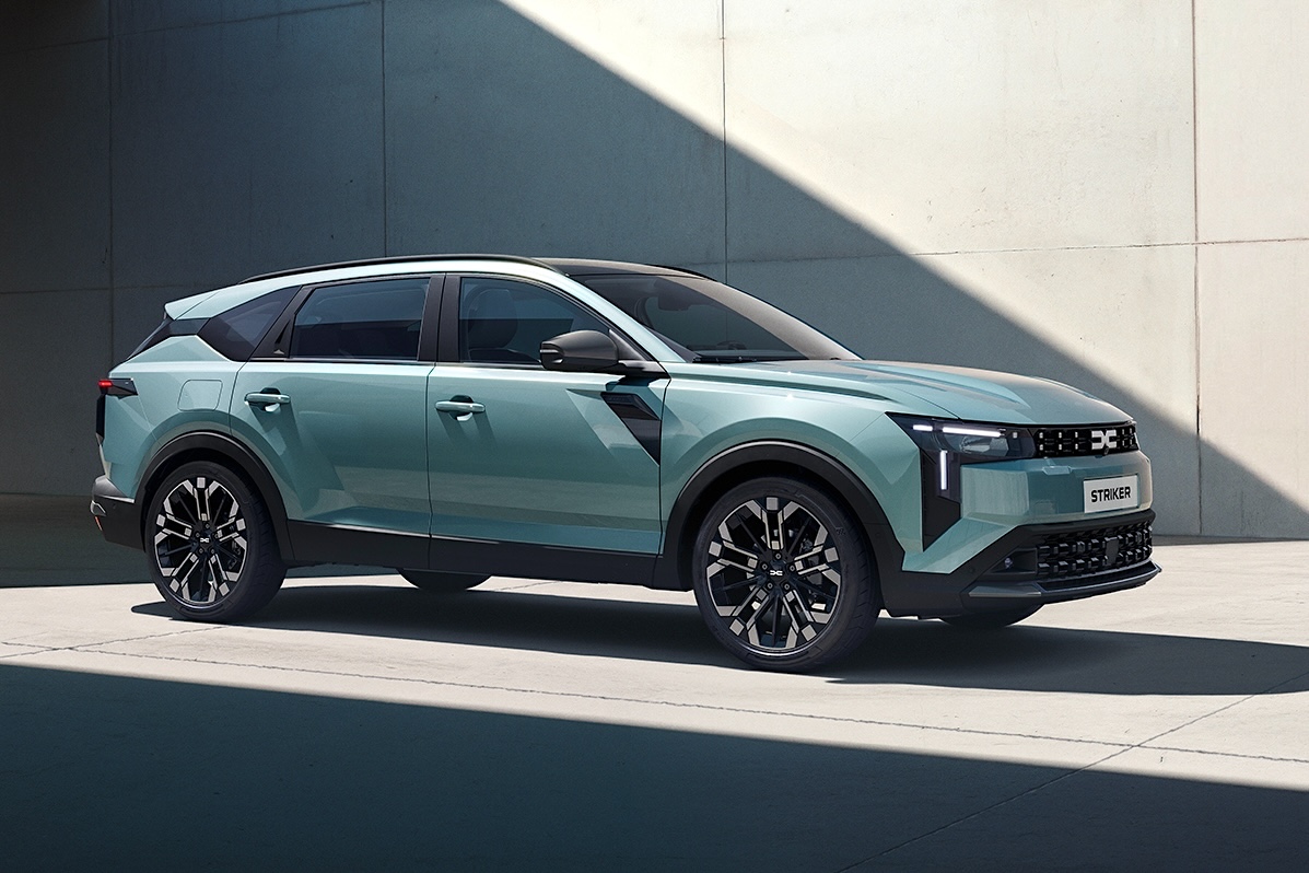 2026 Dacia Striker front 3 4