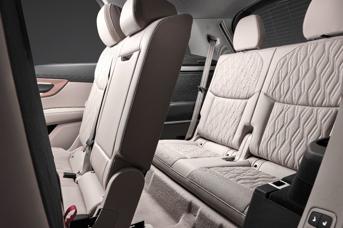 Audi Q7 2026 third-row seats