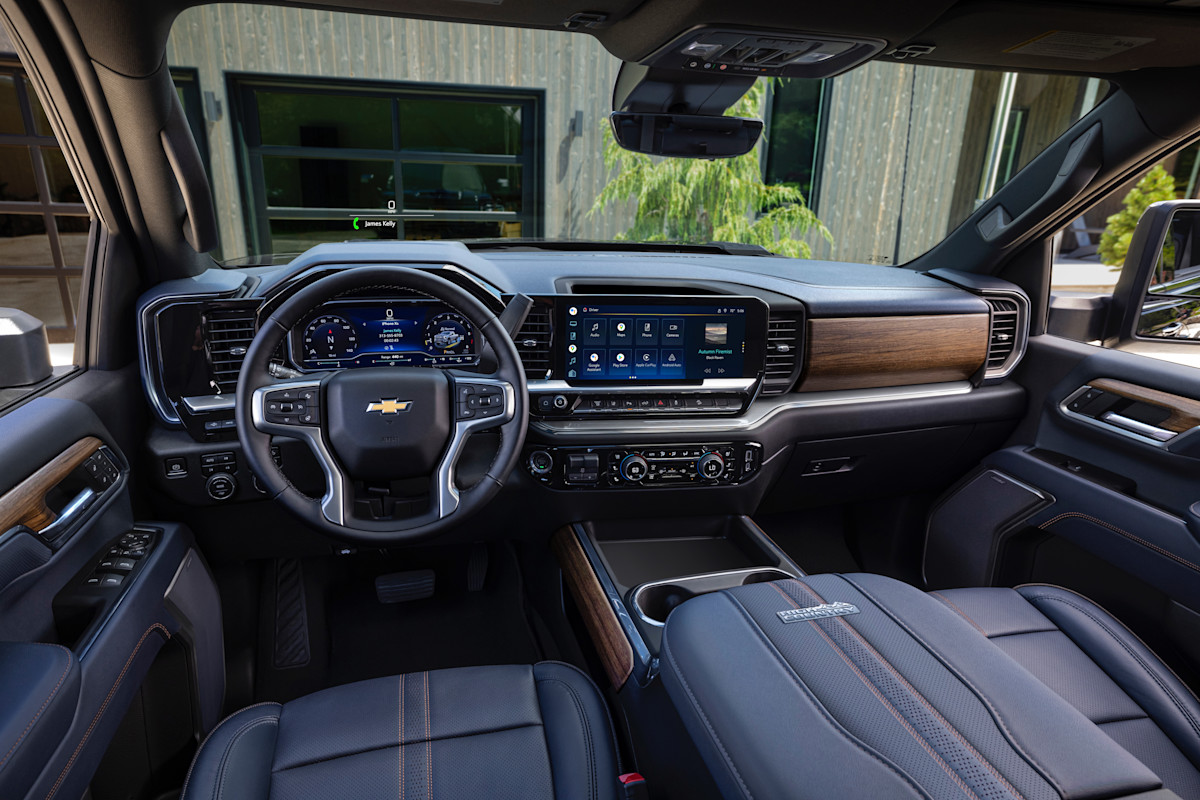 2025 Chevrolet Silverado 3500HD Preview - interior