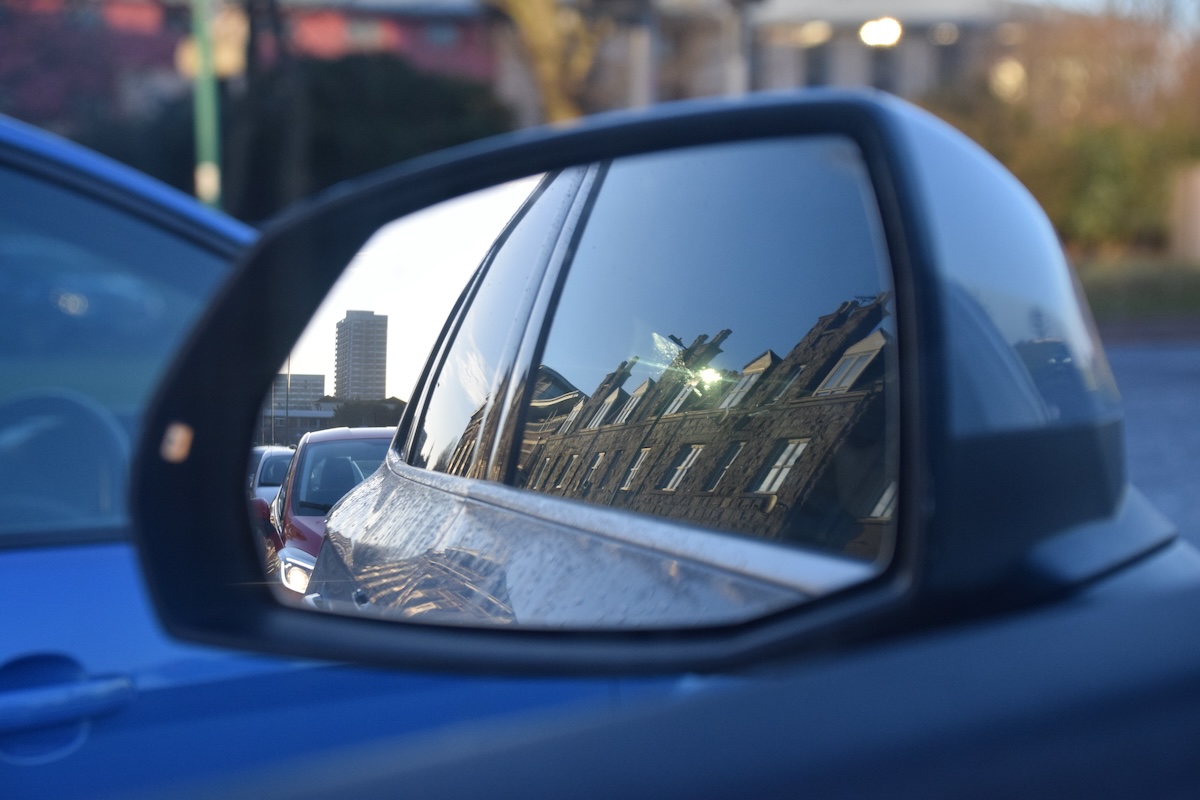 Car door mirror