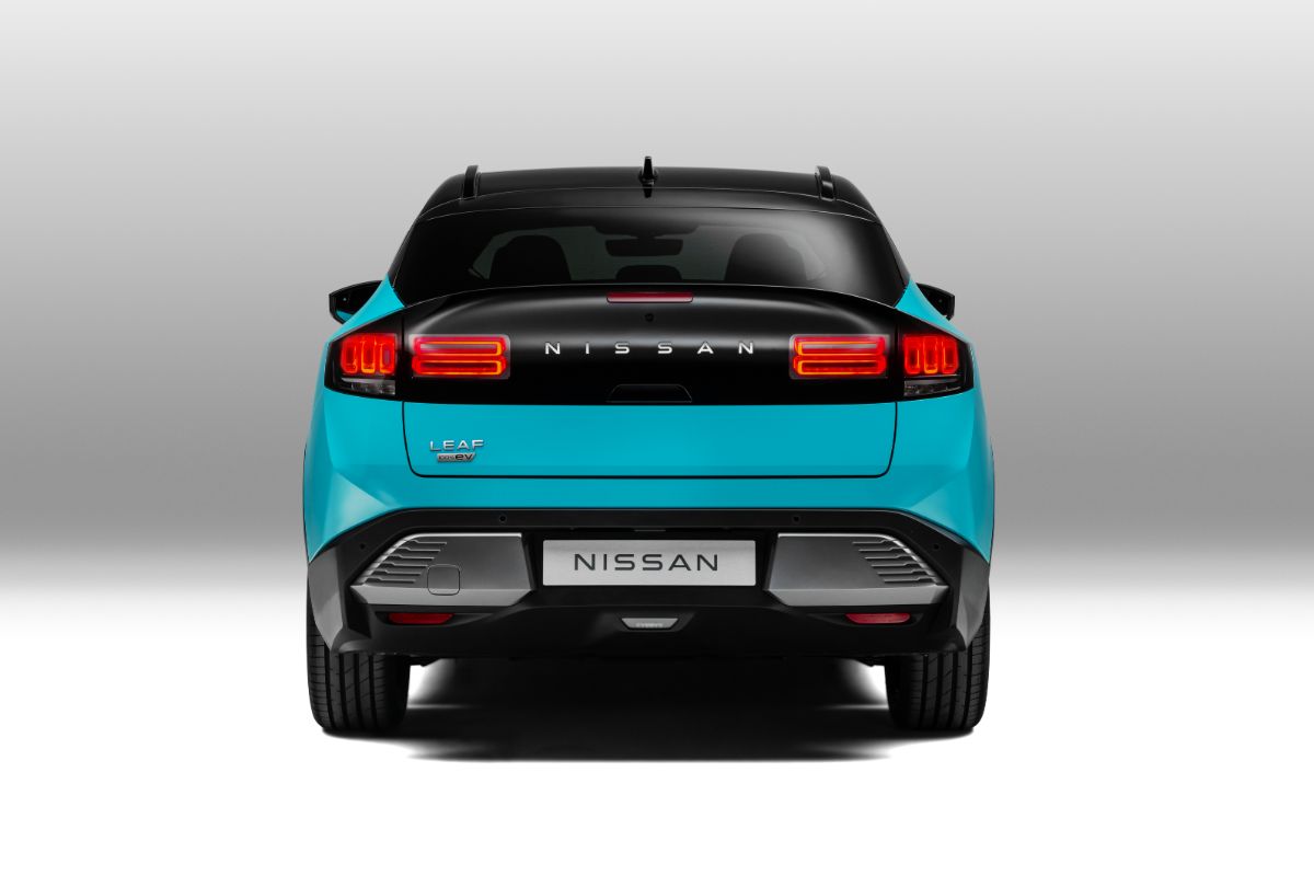 2026 Nissan Leaf review blue rear static