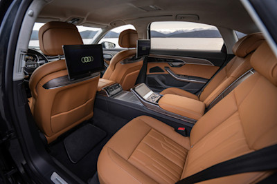 Alex Robbins: These luxury limos offer a Champagne lifestyle for beer money