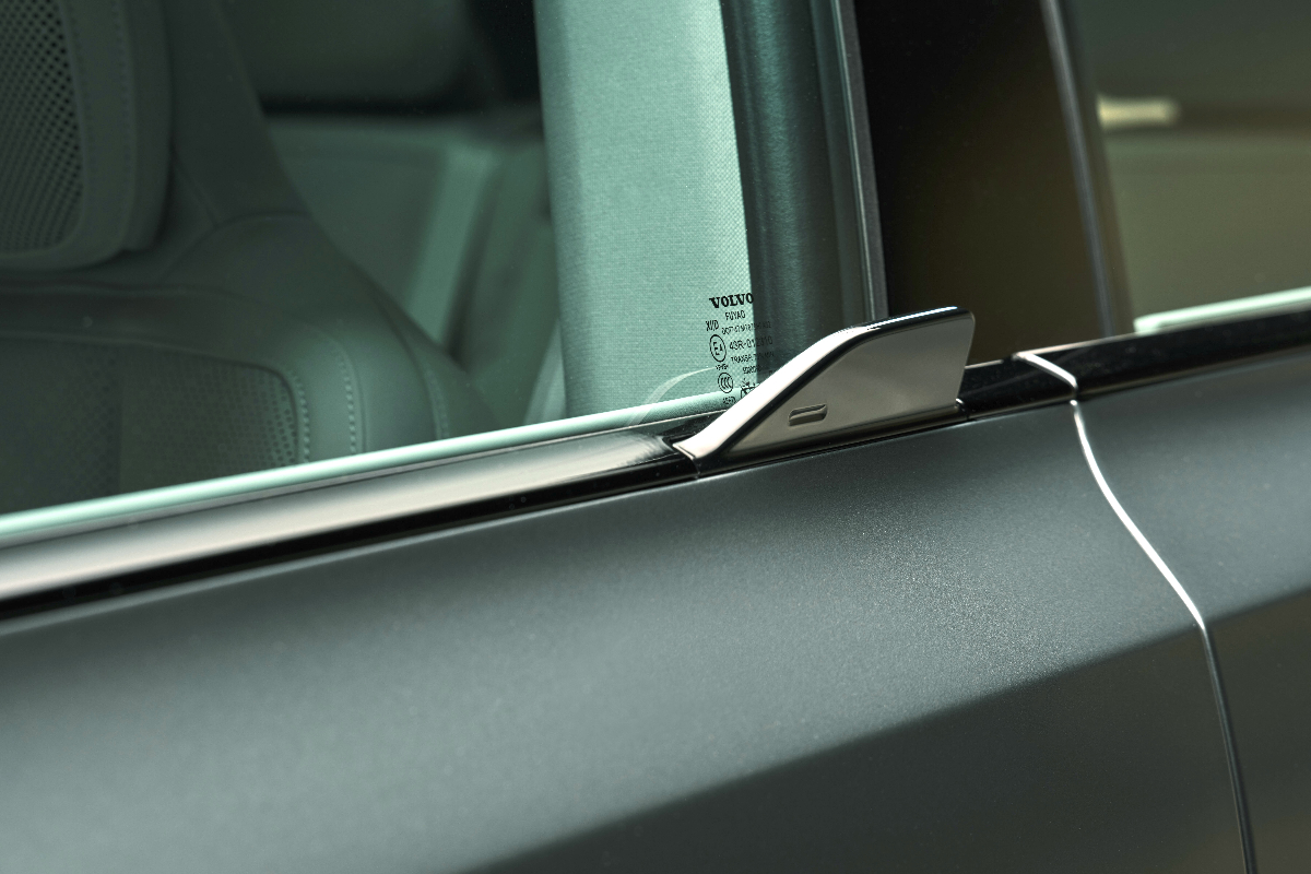 2026 Volvo EX60 door handle