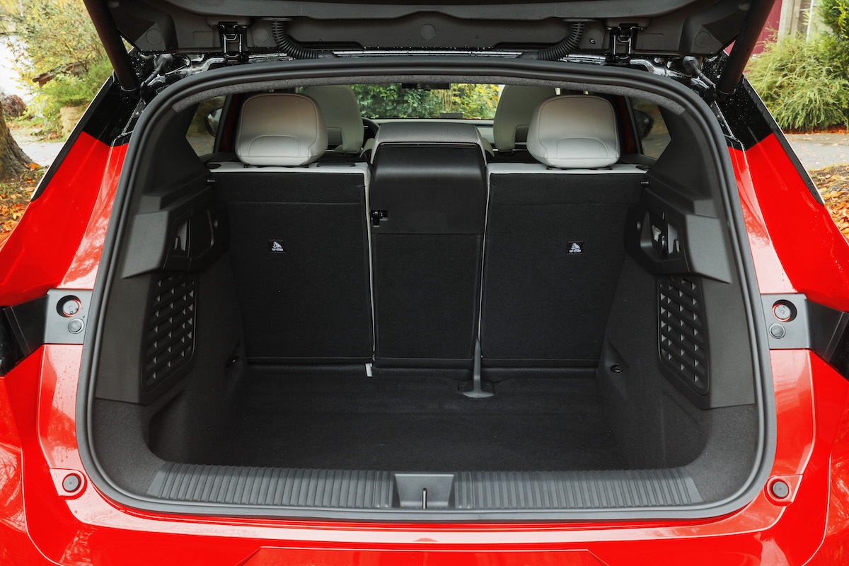 2024 Renault Scenic red boot