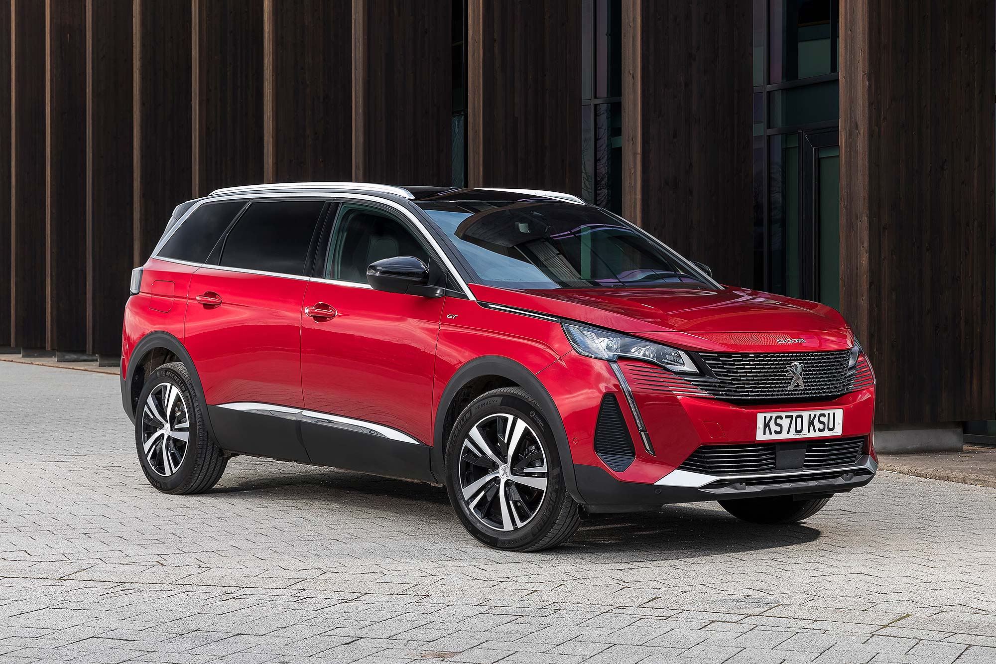 Picture of Peugeot 5008 SUV (2017-2023)