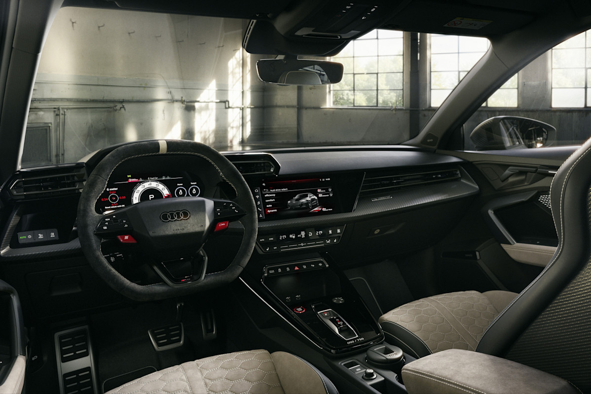 Audi RS 3 Competition Limited Preview - interior