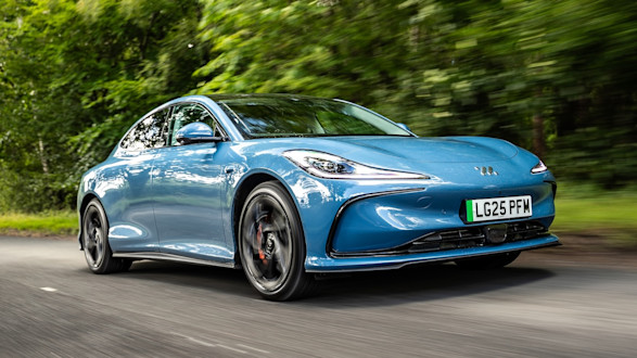 MG IM5 2026 review | Tesla-teasing executive EV from China