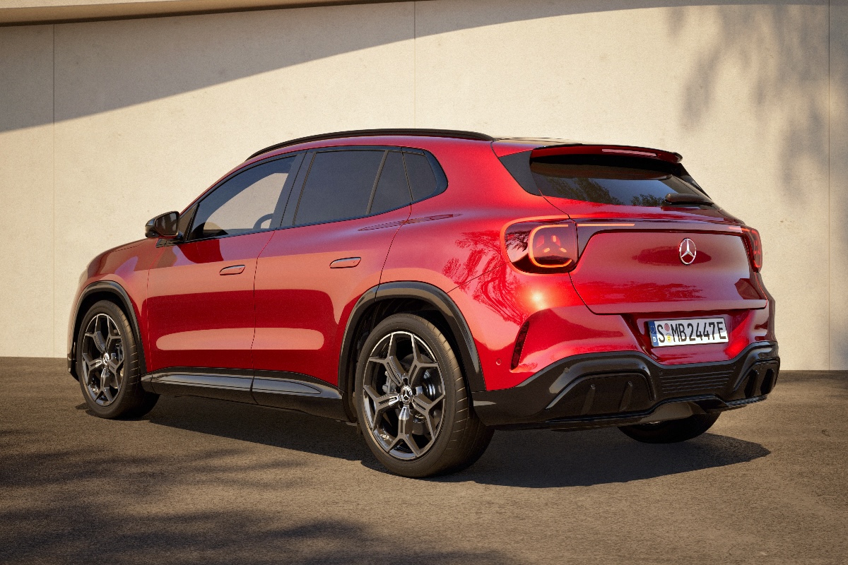 2026 Mercedes-Benz GLA rear 3 4 1