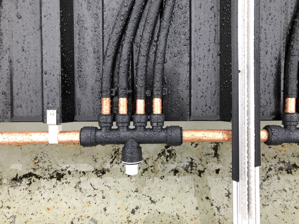 Manifold