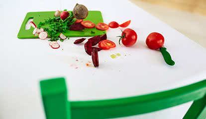How to remove pomegranate stains from clothes