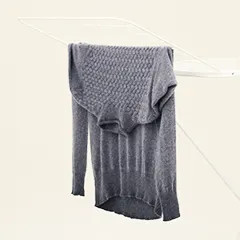 7. Let the clothes drip & Lay flat to dry.