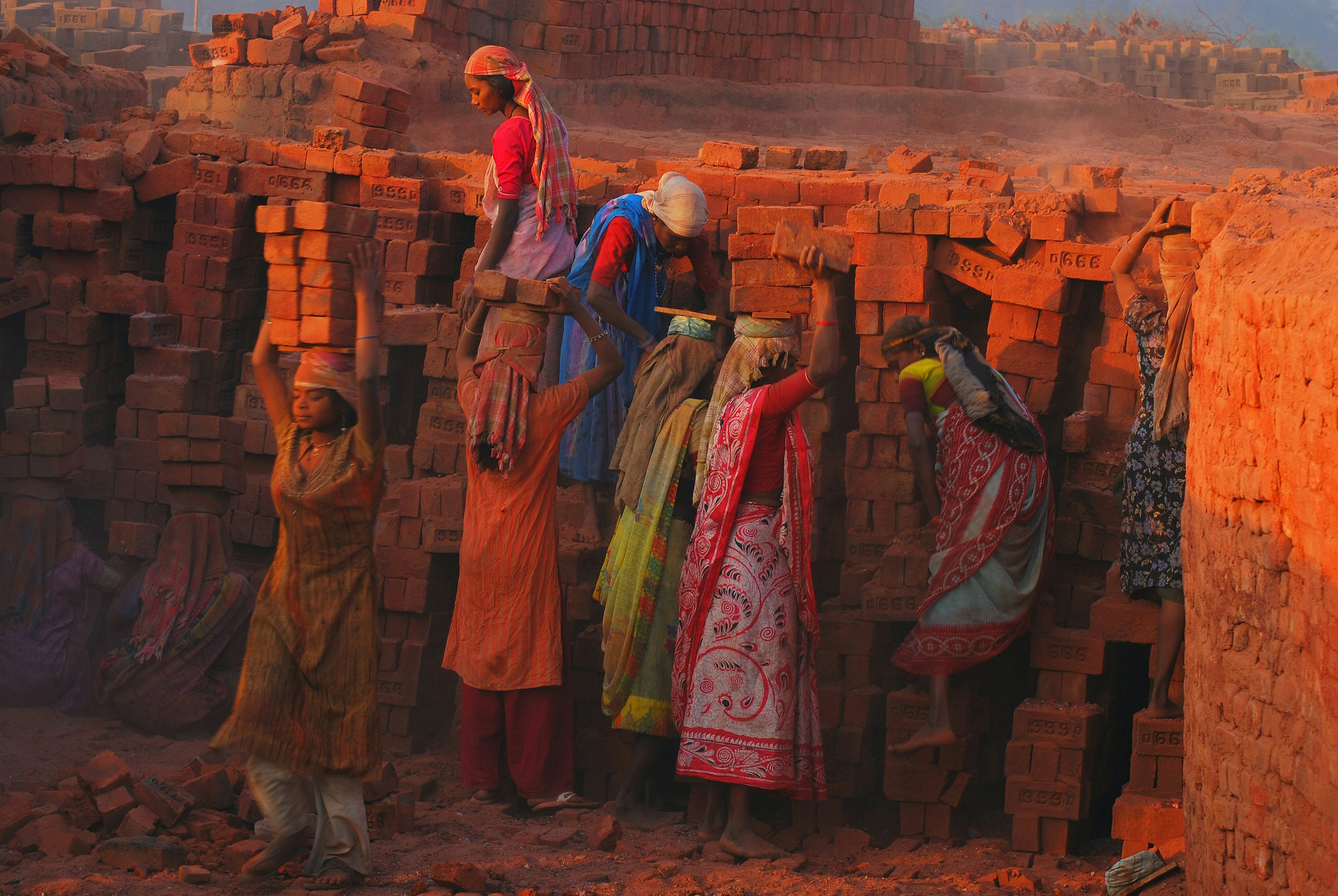 Fair Pay. Shade. Water: Construction Workers Demand Relief from Deadly Heat