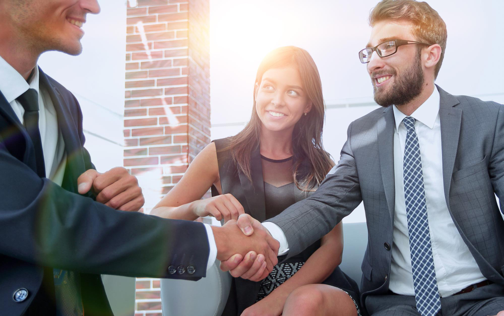 Πώς να χτίσεις καριέρα στις πωλήσεις: Δεξιότητες, νοοτροπία και εξέλιξη