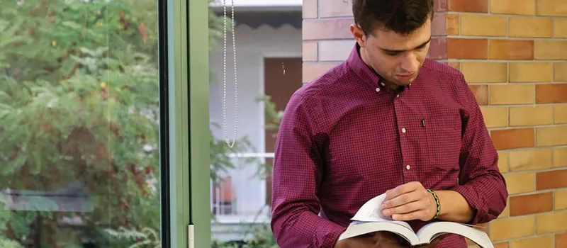 Παράλληλες σπουδές ή μεταπτυχιακό; Ώρα να επιλέξεις.