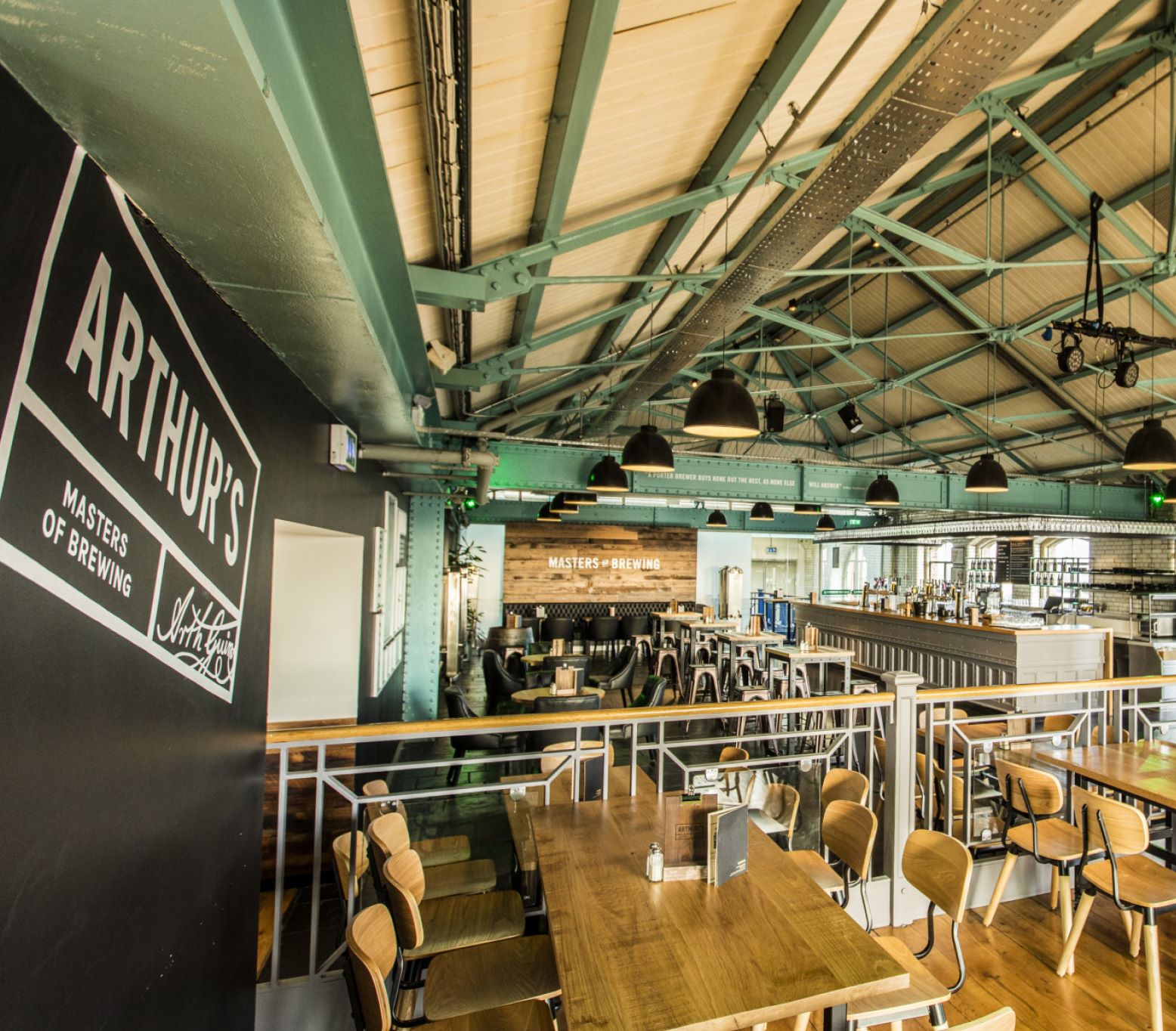 Arthur’s Bar panoramic view from upper area