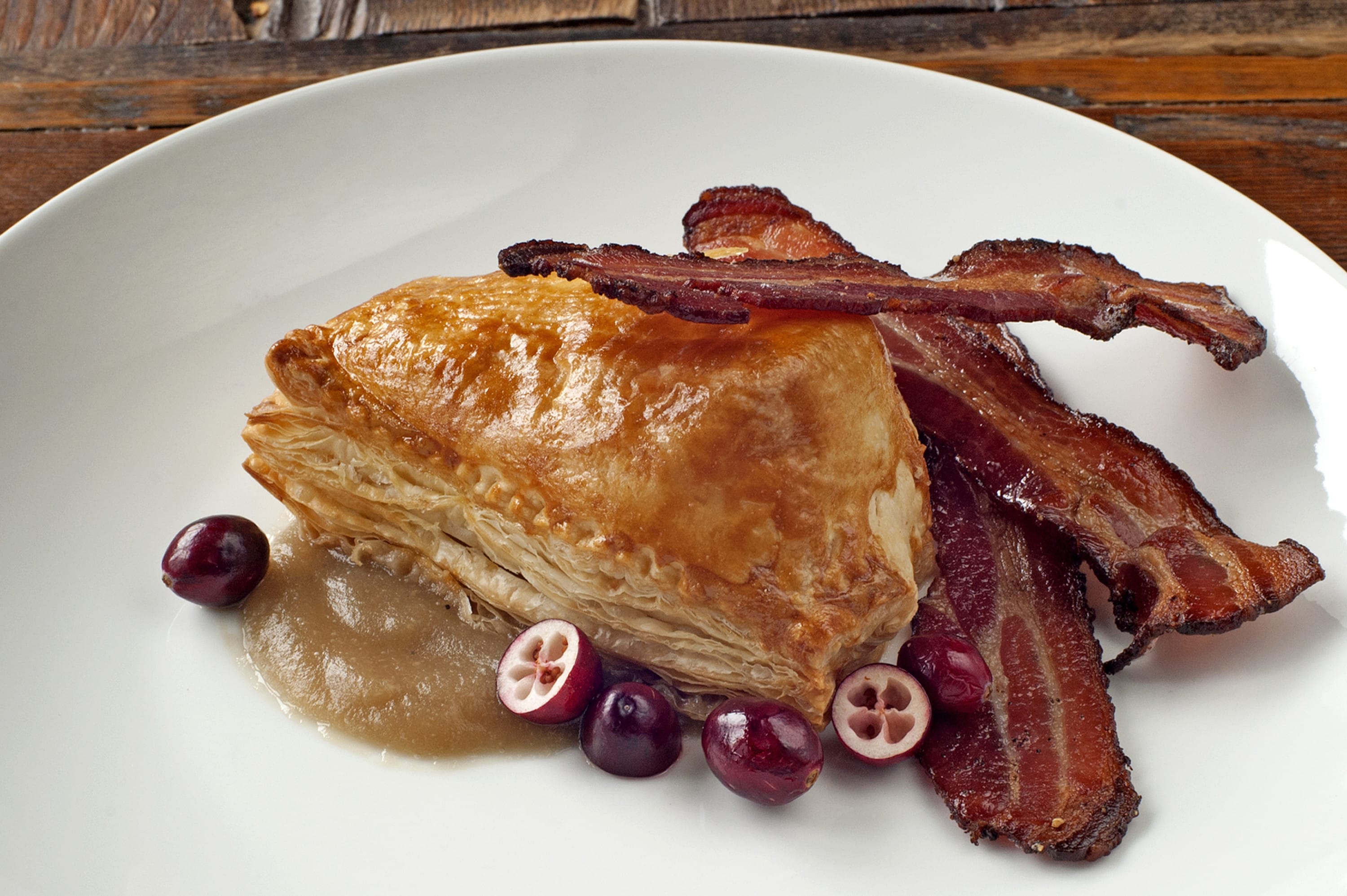 Baked cranberry cheddar