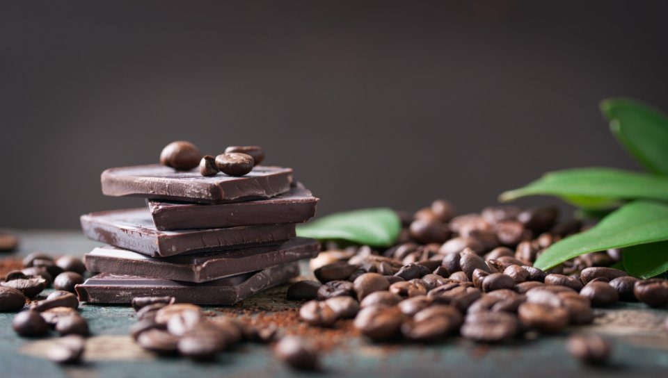 dark-chocolate-with-coffee-beans-min