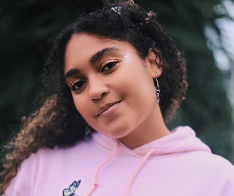 Photo by Natalie Copeland