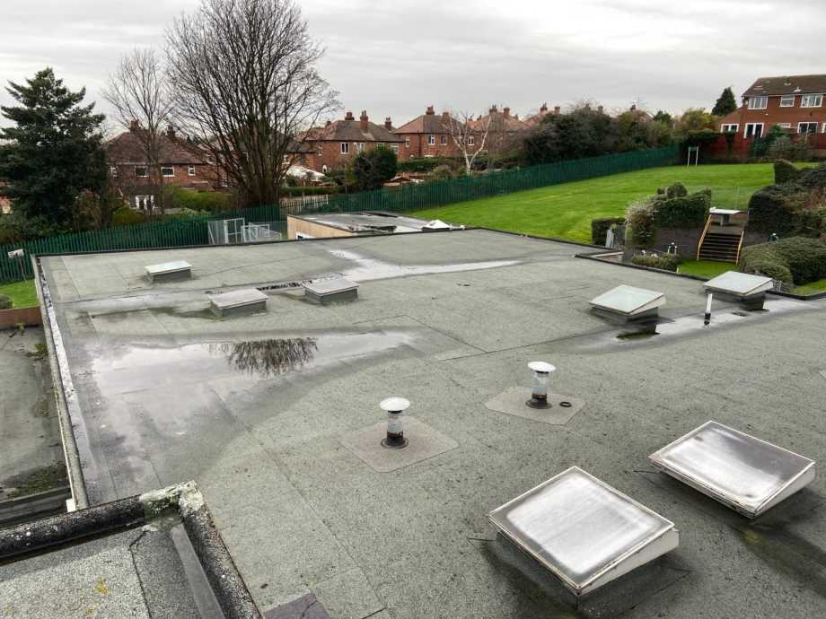 flat roofing defects image