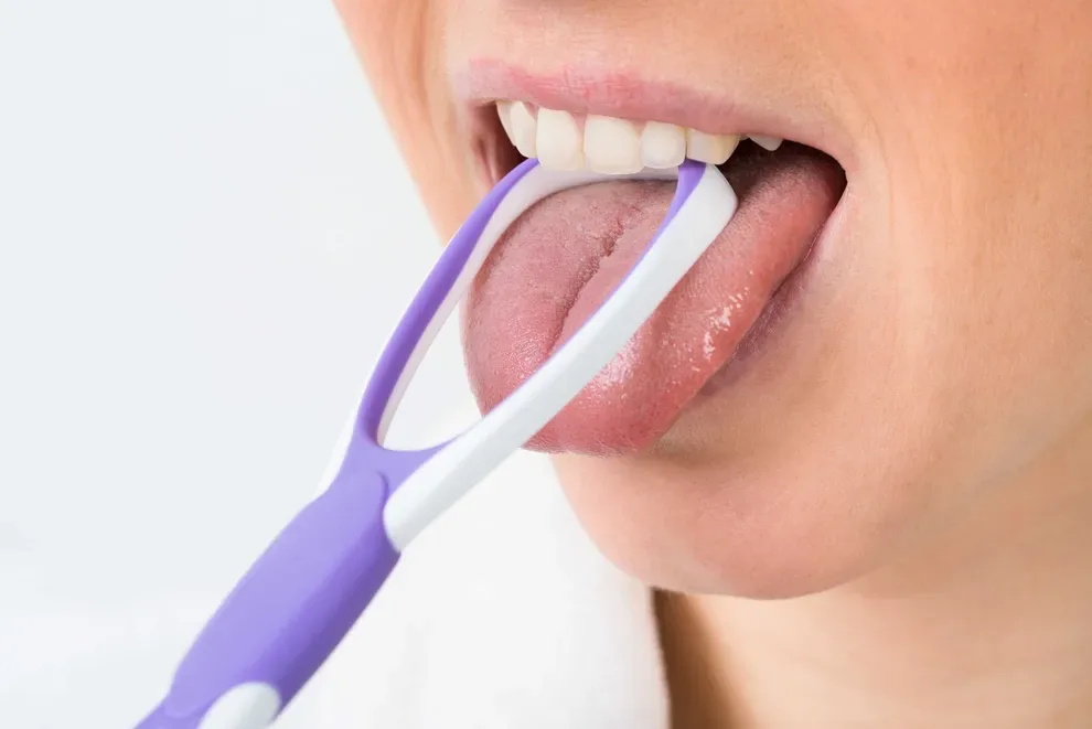 how-to-scrape-your-tongue