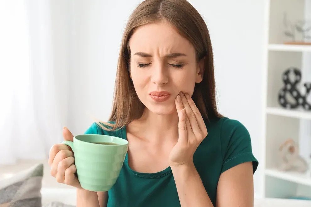 woman-with-mouth-pain