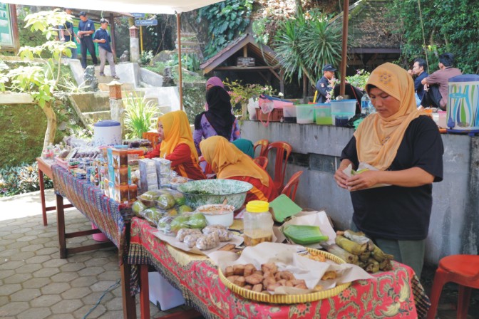 Bazaar Produk Lokal di Kampung Digital Sentra Kreasi