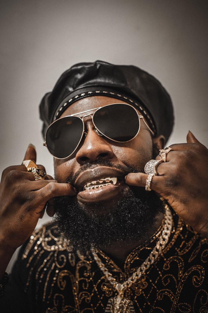 Abacha Loot photoshoot 3