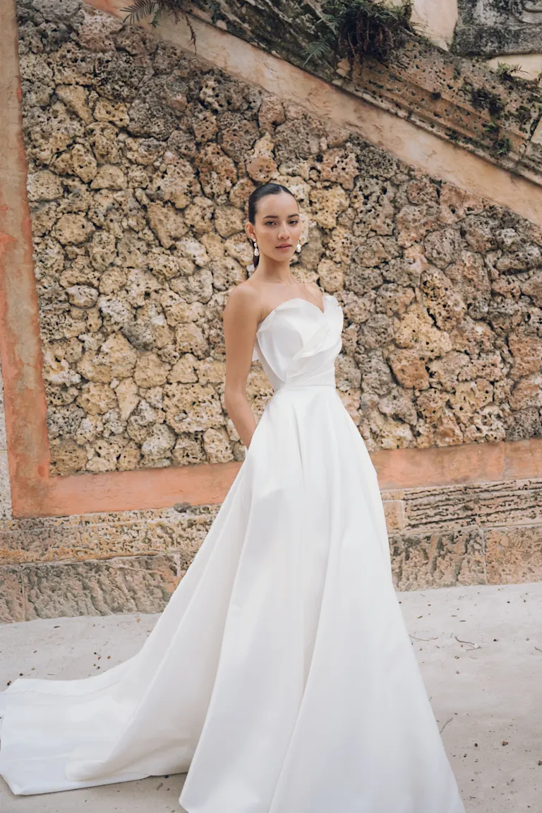 Celine_16935_Edited_2400x3600_B.jpg?w=768&h=1152&fit=fill&q=60&fm=webp