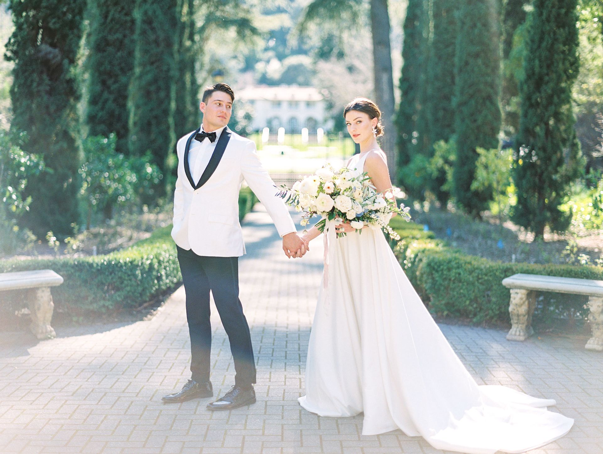 Where To Shop For Wedding Dresses Online