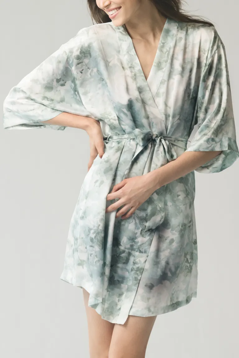 chef Bruin Graf Isabella Robe by Jenny Yoo | Shop Online Now