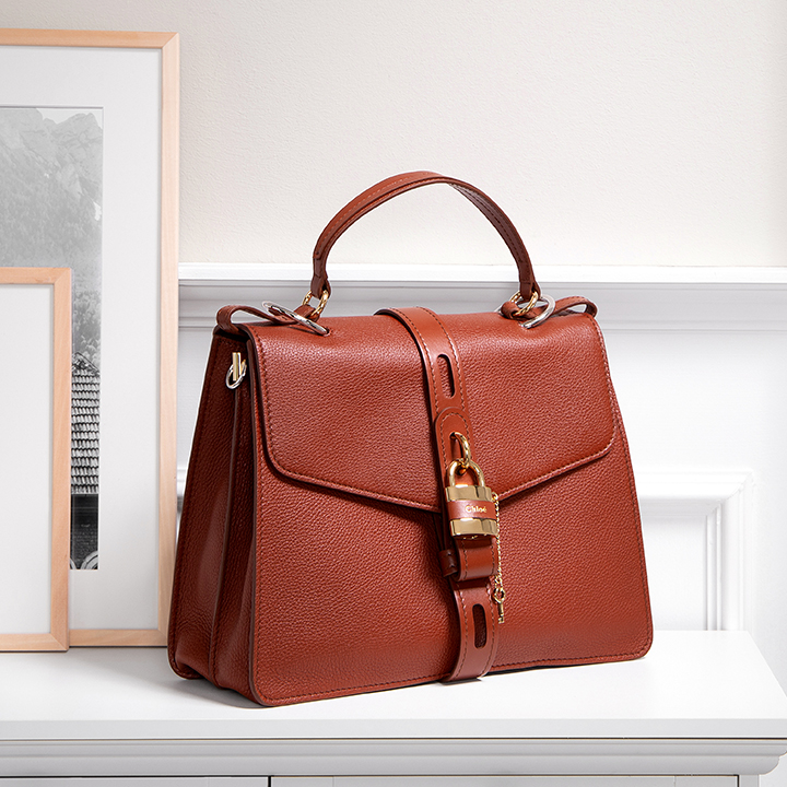 Find The Most Beautiful Designer Handbags Accessories