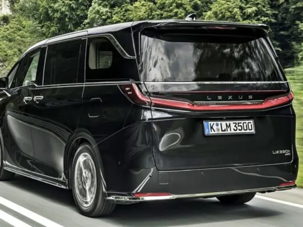 Lexus LM