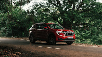 Samochód typu SUV używany na ulicy