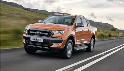 Samochód Ford Ranger na drodze - Car&More Leasing, kredyt auta używane