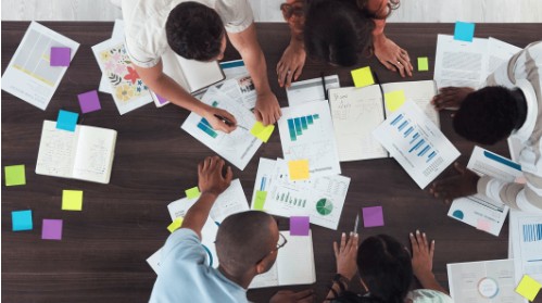 Ressources en appui à la mise en œuvre des cours d'affaires et commerce de 9ᵉ et 10ᵉ année (BEM1O et BEP2O)