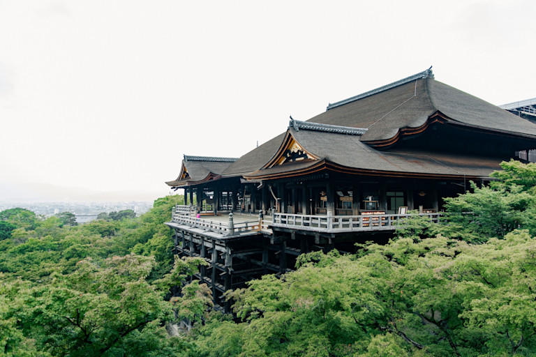 世界遺産「清水寺（音羽山清水寺）」 早朝拝観プライベートツアー 【1日1組限定】