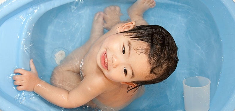 Toddler Bath Time