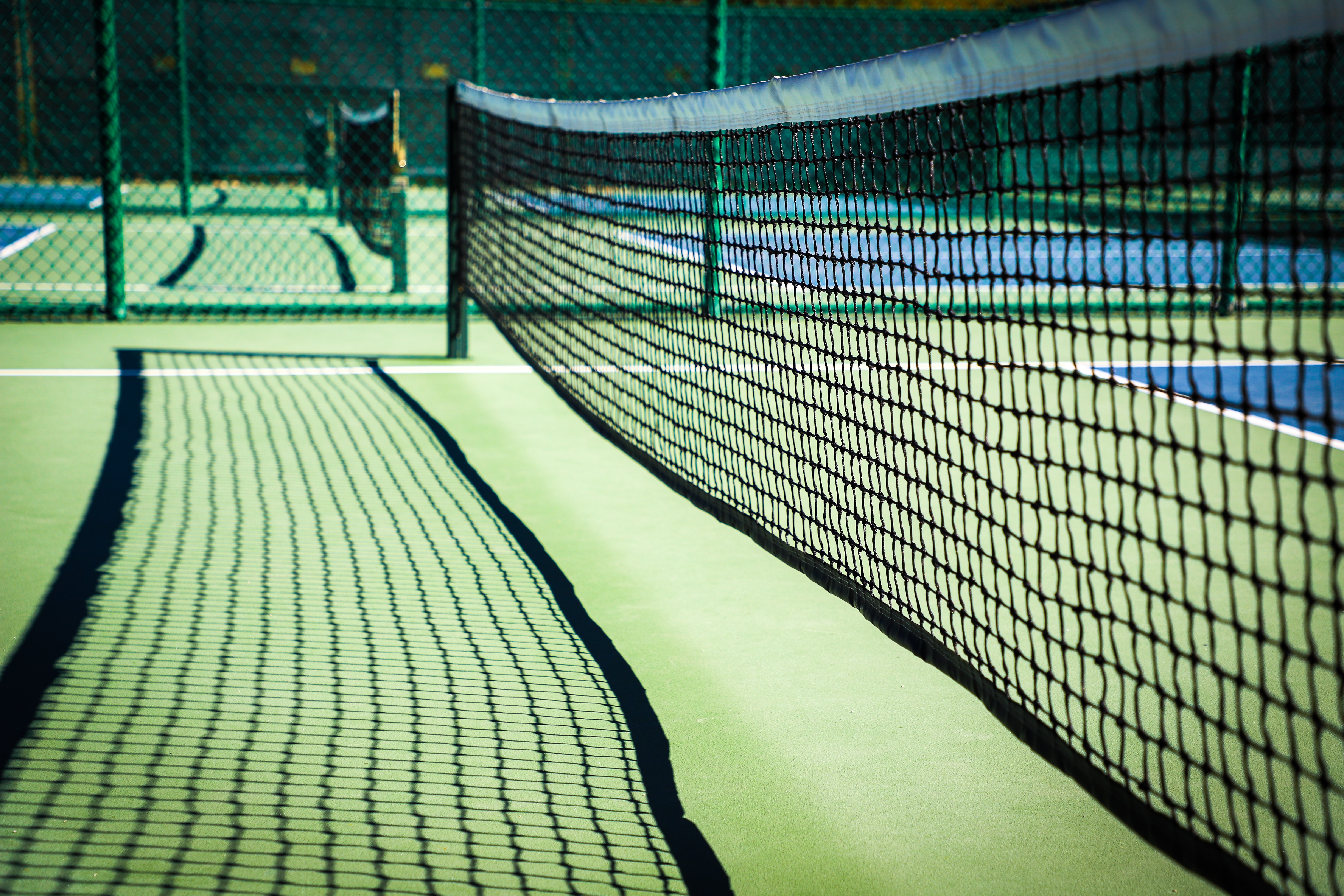 Pickleball Net Lower At Middle
